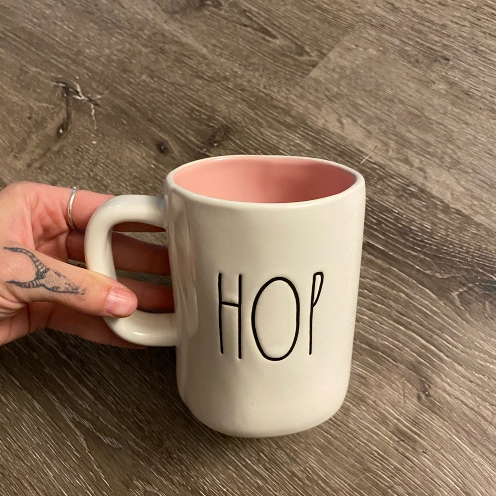 rae DUNN hip/hop mug🐰